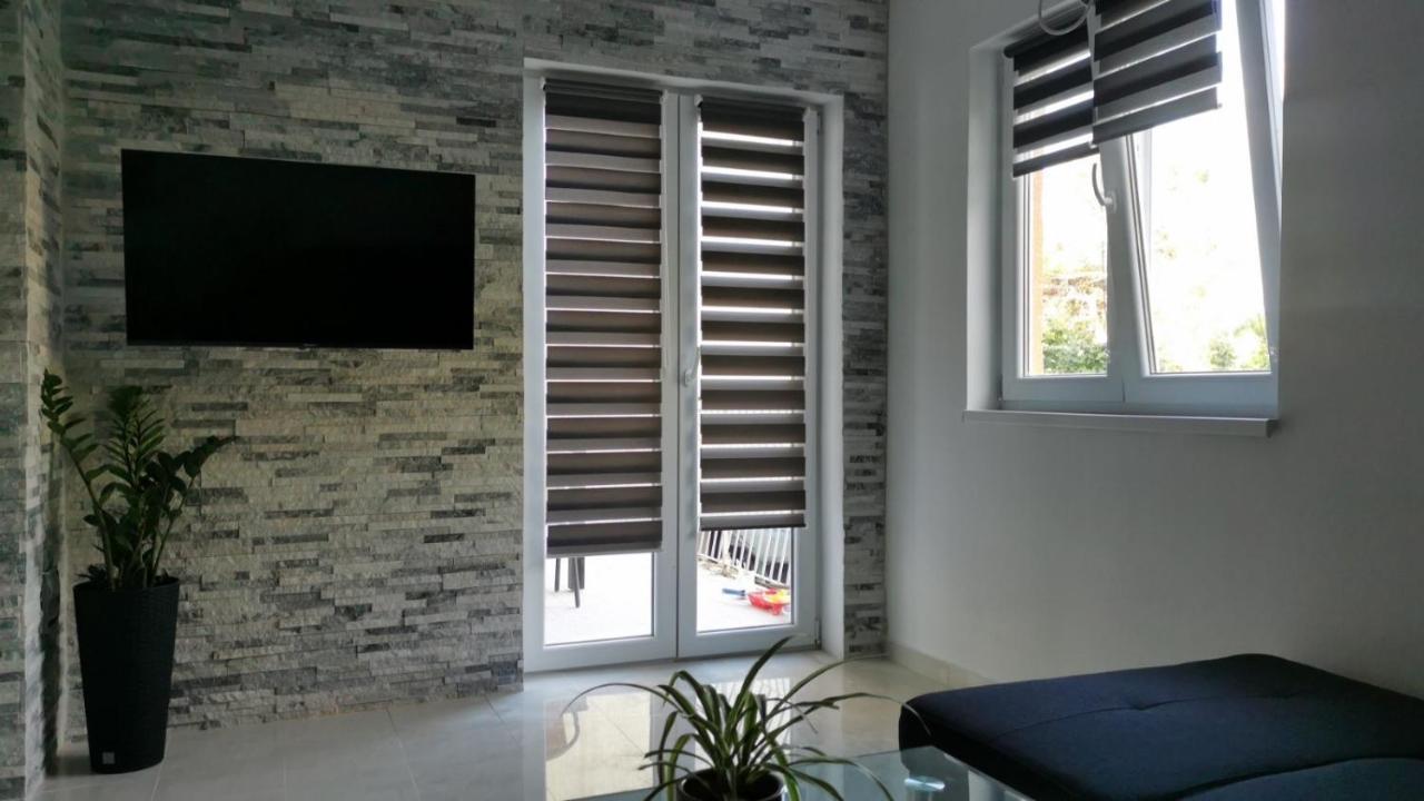 Apartment Deni Pula Ngoại thất bức ảnh